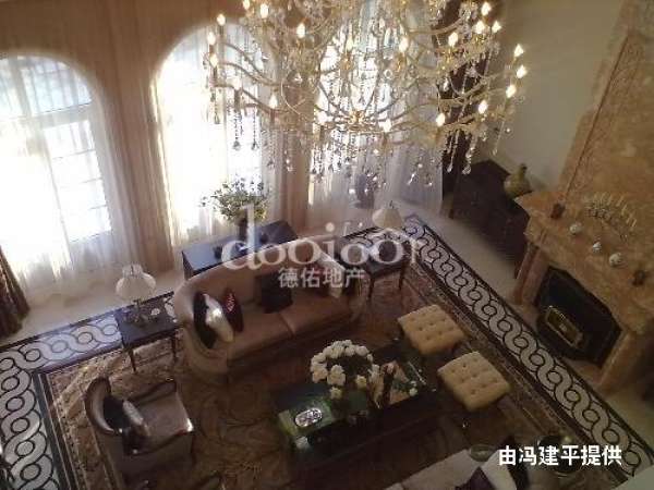 出租 佘山银湖别墅二期 5室3厅5卫 32000元\/套