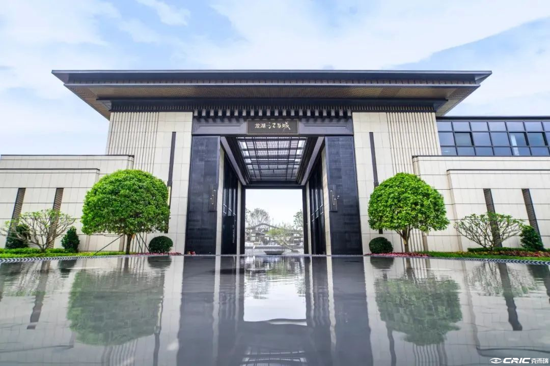龙湖江与城
