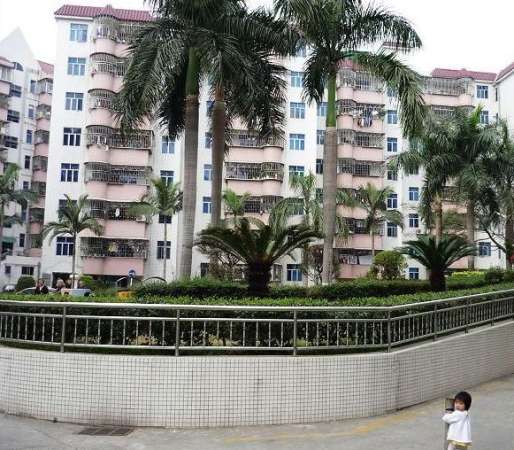 弘雅花园二期全新装修,全齐出租大花园社区,生活配套完善